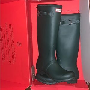 Size 10, Hunter Green Boots